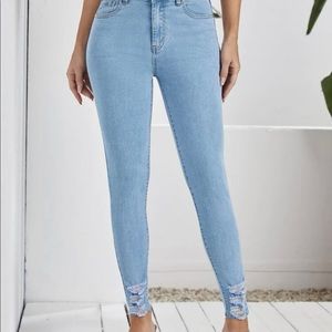 High stretch ripped skinny jeans:BRAND NEW